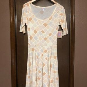 NWT Small Lularoe Nicole